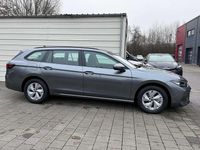 Neu VW Passat 150 PS (110 kW) 2025 Diabasgrau metallic Kombi