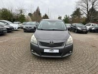 Gebraucht Toyota Verso 126 PS (92 kW) 2011 Grau Van / Kleinbus