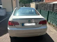 Gebraucht BMW 318 M Sport 142 PS (104 kW) 2011 Weiß Coupé