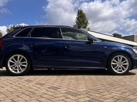 Gebraucht Audi A3 Ambition 150 PS (110 kW) 2015 Blau Limousine