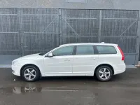 Gebraucht Volvo V70 120 PS (88 kW) 2016 Ice white Kombi