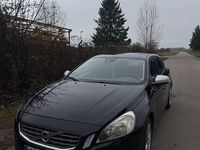 Gebraucht Volvo V60 R-Design 150 PS (110 kW) 2012 Schwarz Kombi