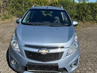 Second-hand Chevrolet Spark 80 CP (58 kW) 2011 Albastru Hatchback