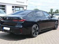 Gebraucht BMW 740 Sport Line 286 PS (210 kW) 2024 Saphirschwarz metallic Limousine