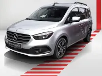 Gebraucht Mercedes T180 Progressive 116 PS (85 kW) 2024 Silber Van / Kleinbus