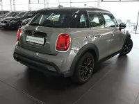 Używany Mini Cooper Classic 136 KM (100 kW) 2022 Szary Hatchback