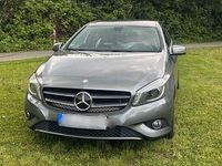 Gebraucht Mercedes A180 109 PS (80 kW) 2014 Silber Limousine