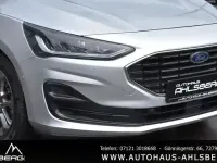 Gebraucht Ford Focus Titanium 120 PS (88 kW) 2022 Polarsilber Kombi