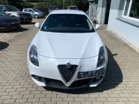 Gebraucht Alfa Romeo Giulietta Super 120 PS (88 kW) 2018 Weiß Kleinwagen