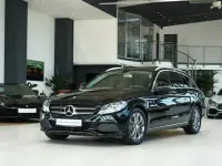 Second-hand Mercedes C180 Avantgarde 156 CP (114 kW) 2016 Negru Break