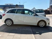 Gebraucht Mercedes B180 109 PS (80 kW) 2017 Weiß Van / Kleinbus