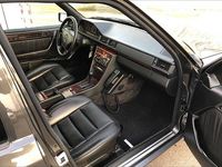 Gebraucht Mercedes E420 279 PS (205 kW) 1995 Schwarz Limousine