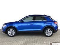 Gebraucht VW T-Roc Life 150 PS (110 kW) 2024 Ravennablau metallic SUV