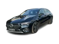 Gebraucht Mercedes CLA200 177 PS (130 kW) 2024 Schwarz Coupé