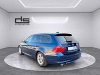 Gebraucht BMW 320 184 PS (135 kW) 2010 Blau Kombi