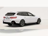 Neu BMW 530e 299 PS (219 kW) 2026 Weiß (alpinweiß uni) Kombi