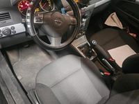 Gebraucht Opel Astra 105 PS (77 kW) 2007 Schwarz Limousine