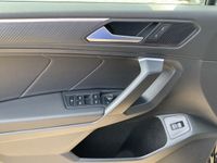 Gebraucht VW Tiguan R-line 190 PS (139 kW) 2024 Schwarz SUV