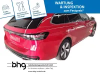 Gebraucht VW Passat Elegance 204 PS (150 kW) 2025 Rot Kombi