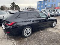 Gebraucht BMW 320e Advantage 204 PS (150 kW) 2022 Schwarz Kombi