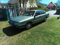 Second-hand Audi 100 87 CP (63 kW) 1986 Verde Berlinǎ