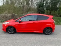 Gebraucht Ford Fiesta ST 182 PS (133 kW) 2015 Rot Kleinwagen