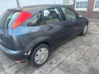 Gebraucht Ford Focus 101 PS (74 kW) 2003 Grau Kleinwagen