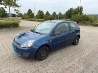 Gebraucht Ford Fiesta 80 PS (58 kW) 2008 Blau Kleinwagen