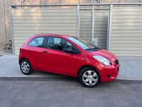 Gebraucht Toyota Yaris 69 PS (50 kW) 2007 Rot Kleinwagen