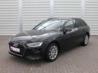 Gebraucht Audi A4 150 PS (110 kW) 2022 Mythosschwarz metallic Kombi