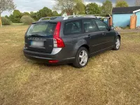 Gebraucht Volvo V50 Business Edition 114 PS (83 kW) 2012 Grau Kombi