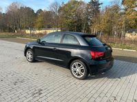 Gebraucht Audi A1 90 PS (66 kW) 2015 Schwarz Kleinwagen