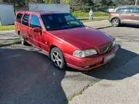 Używany Volvo V70 144 KM (105 kW) 1998 Czerwony Kombi