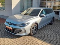 Gebraucht VW Passat 150 PS (110 kW) 2024 Silber Kombi