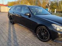 Gebraucht Mercedes E220 Edition 170 PS (125 kW) 2015 Schwarz Kombi
