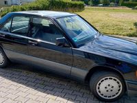 Gebraucht Mercedes 190 109 PS (80 kW) 1990 Schwarz Limousine