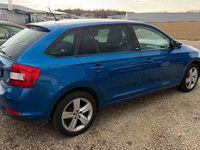 Gebraucht Skoda Rapid Joy 90 PS (66 kW) 2017 Raceblau metallic Kleinwagen