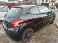 Second-hand Peugeot 208 Access 68 CP (50 kW) 2013 Negru Hatchback