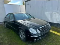 Gebraucht Mercedes E320 Avantgarde 2003 Schwarz Limousine