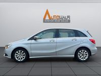 Gebraucht Mercedes B200 156 PS (114 kW) 2014 Silber Van / Kleinbus