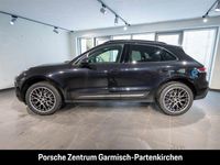 Gebraucht Porsche Macan 265 PS (194 kW) 2023 Tiefschwarzmetallic SUV