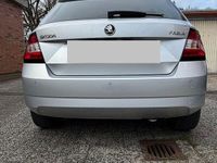 Gebraucht Skoda Fabia Joy 60 PS (44 kW) 2016 Silber Kleinwagen