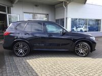 gebraucht BMW X5 M50 i Allrad Sportpaket HUD Luftfederung AD Niveau AHK-klappbar AHK El. Panodach Panorama Navi