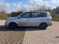 Gebraucht Kia Carens 139 PS (102 kW) 2006 Grau Van / Kleinbus