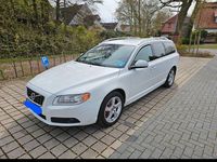 Gebraucht Volvo V70 Summum 231 PS (169 kW) 2012 Weiß Kombi
