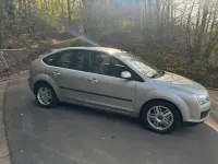 Gebraucht Ford Focus 101 PS (74 kW) 2007 Silber Limousine