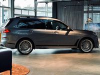 Neu Alpina XB7 621 PS (456 kW) 2025 Grau SUV