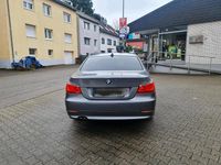Gebraucht BMW 525 218 PS (160 kW) 2007 Grau Limousine