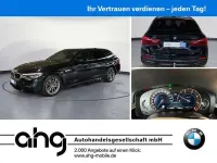 Gebraucht BMW 520 M Sport 190 PS (139 kW) 2021 M carbonschwarz metallic Kombi