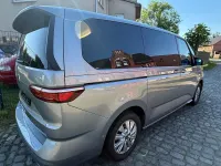 Gebraucht VW Multivan Life 150 PS (110 kW) 2025 Silber Van / Kleinbus